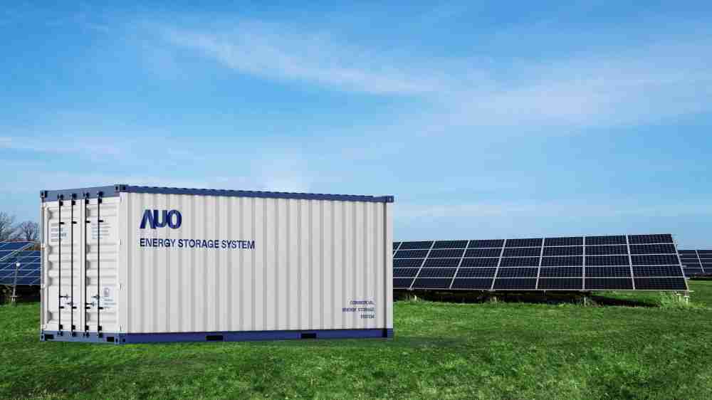 传奇国际透过AI数据管理，，，提供不同类型用户进行储能与能源管理，，，，达到再生能源管控调度成效